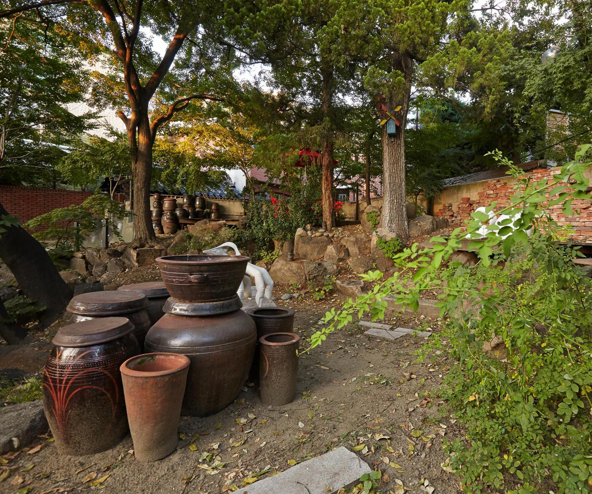 Jiwoljang Guesthouse Seoul Bagian luar foto