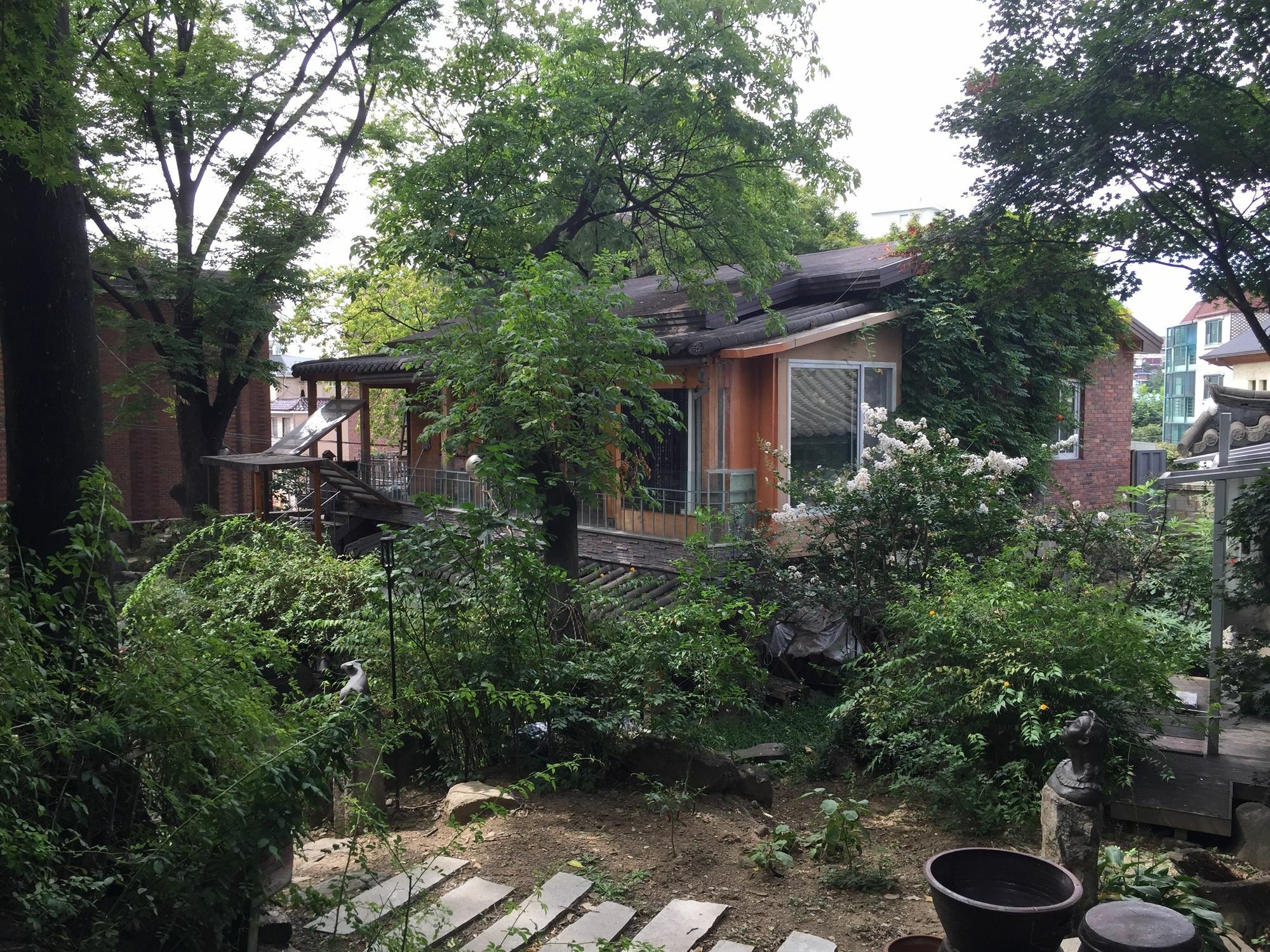 Jiwoljang Guesthouse Seoul Bagian luar foto